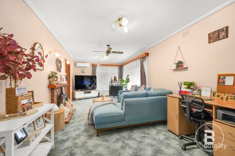 Property photo of 22 Mathilda Street Wendouree VIC 3355