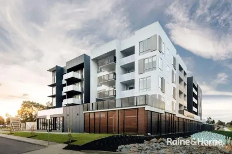 304/64 Sahi Cres, Roxburgh Park, VIC 3064