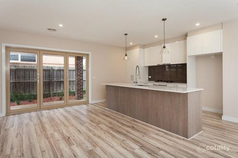 Property photo of 4/4 Regal Place Somerville VIC 3912