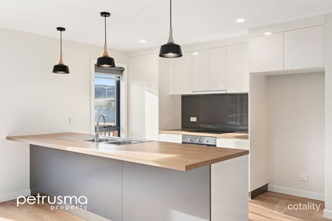 Property photo of 11 Ernest Road Rokeby TAS 7019