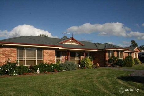 Property photo of 34 Reflection Drive Louth Park NSW 2320