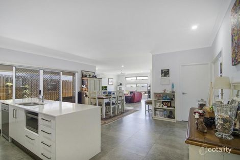 Property photo of 2/3 Element Street Elanora QLD 4221