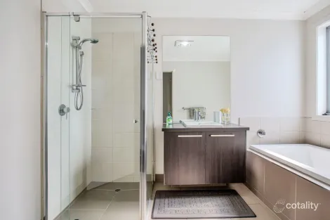 Property photo of 25 The Inlet Paynesville VIC 3880