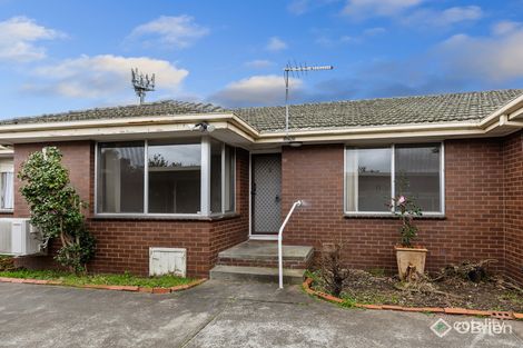 2/14 Oshanassy St, Sunbury, VIC 3429