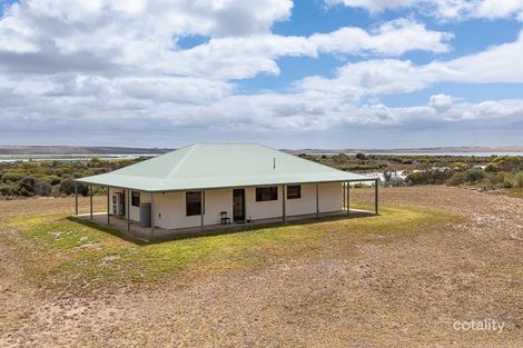 Property photo of 401 Narrung Stud Road Narrung SA 5259