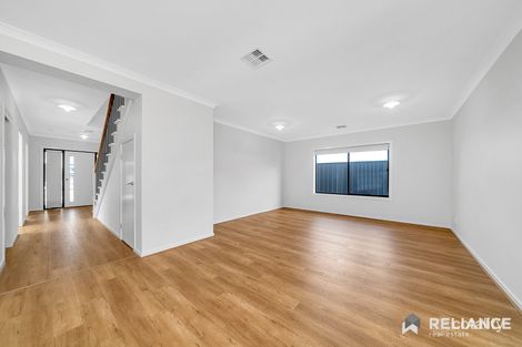 Property photo of 48 Daglish Way Werribee VIC 3030