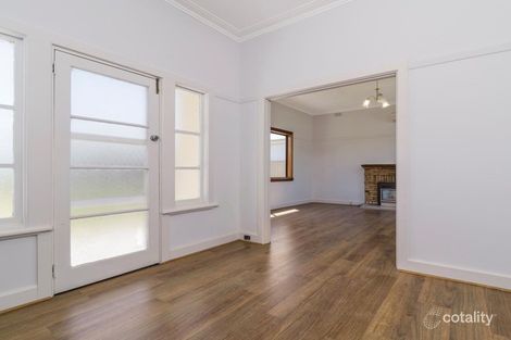 Property photo of 13 Cumberland Road Pascoe Vale South VIC 3044
