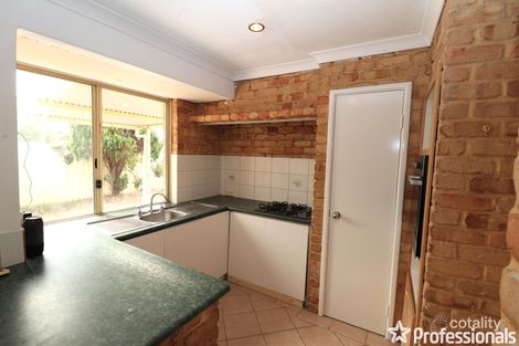 Property photo of 118B Lowanna Way Armadale WA 6112