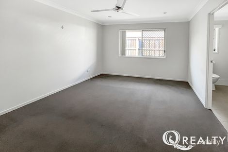 Property photo of 59 Dinnigan Crescent Durack QLD 4077