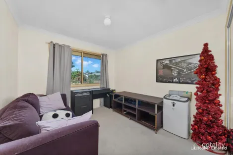 Property photo of 5 Kaitlyn Place Emerald QLD 4720