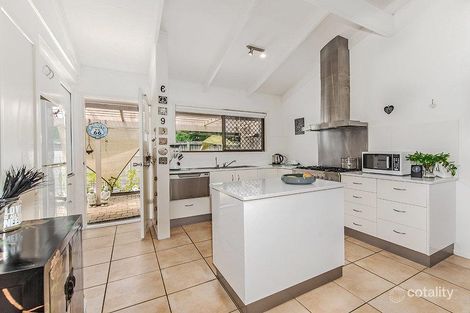 Property photo of 2/8 Woorookool Place Noosaville QLD 4566