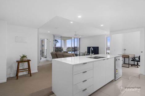 Property photo of 445/33 Lakefront Crescent Varsity Lakes QLD 4227