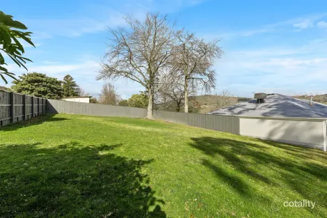 Property photo of 2 Majalis Place Yarra Junction VIC 3797