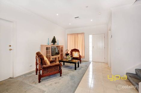 Property photo of 11 Flowerdale Crescent Roxburgh Park VIC 3064