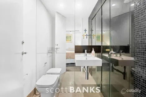 Property photo of 10/35 Wattletree Road Armadale VIC 3143