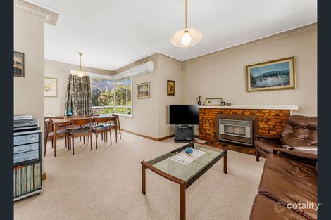Property photo of 21 Kneale Drive Box Hill North VIC 3129
