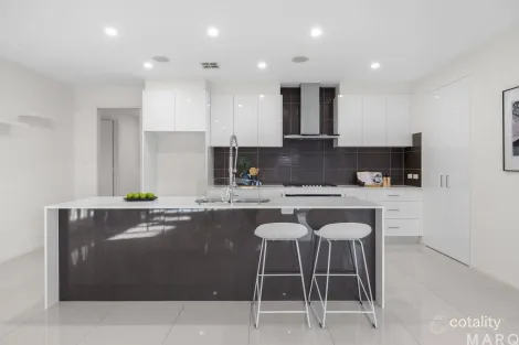 Property photo of 98 Greg Urwin Circuit Casey ACT 2913