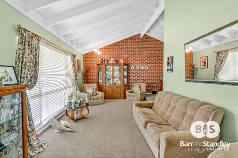 Property photo of 4 Knight Place Australind WA 6233