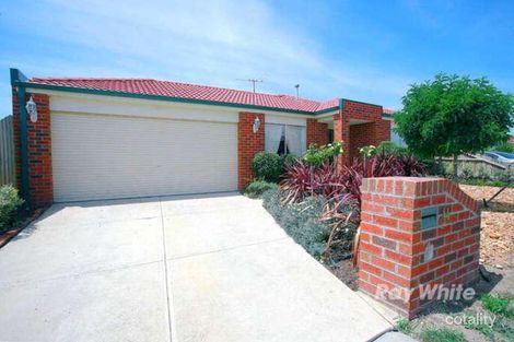 14 Nandaly Pl, Cranbourne West, VIC 3977