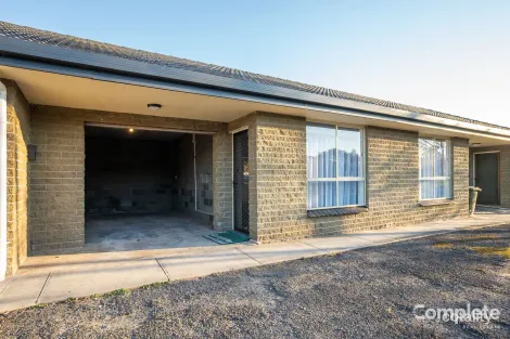 Property photo of 2/119 Wehl Street North Mount Gambier SA 5290