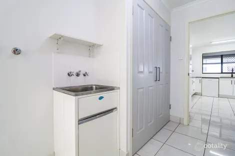 Property photo of 25 Bauhinia Street Boyne Island QLD 4680