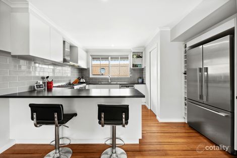 Property photo of 18 Dunrossil Drive Sunbury VIC 3429