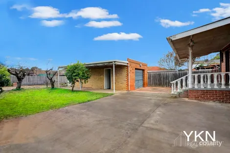 Property photo of 22 Manfred Avenue St Albans VIC 3021