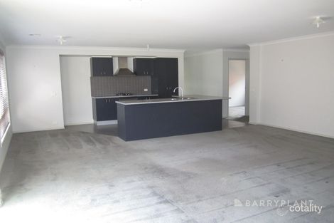 Property photo of 39 Balcombe Drive Manor Lakes VIC 3024