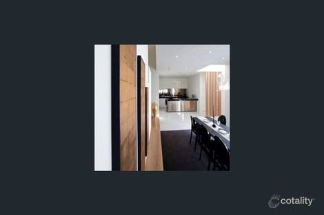 10019 The Boulevarde Lane, Benowa, QLD 4217