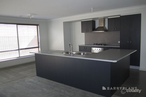 Property photo of 39 Balcombe Drive Manor Lakes VIC 3024