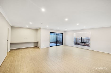 Property photo of 4 Coconut Road Manor Lakes VIC 3024