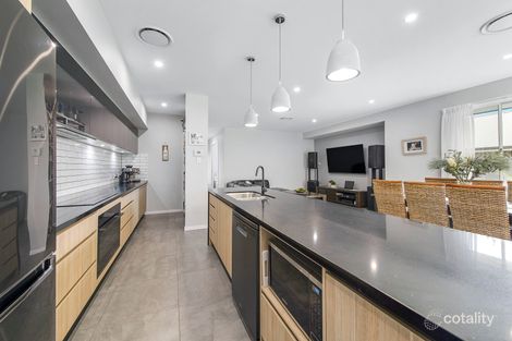 Property photo of 81 Sovereign Drive Thrumster NSW 2444