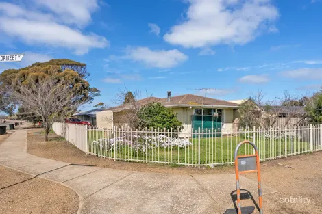 Property photo of 2 Lorikeet Avenue Murray Bridge SA 5253