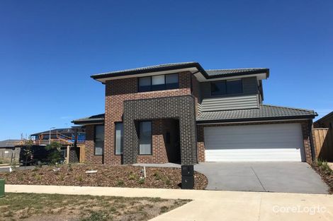 Property photo of 51 Solitude Crescent Point Cook VIC 3030