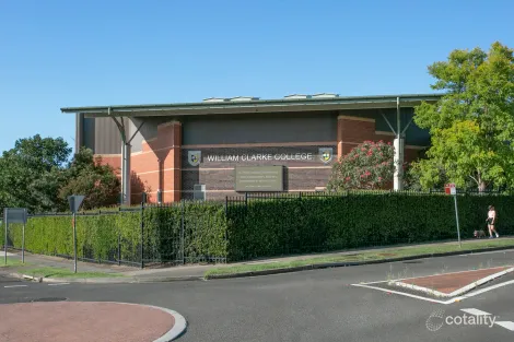 Property photo of 1 Lynbrook Court Castle Hill NSW 2154