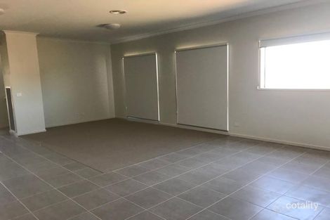 Property photo of 51 Solitude Crescent Point Cook VIC 3030