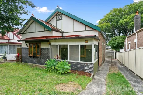 9 Wells Ave, Tempe, NSW 2044