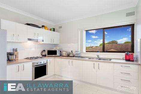 Property photo of 2/8 Miller Street Coniston NSW 2500