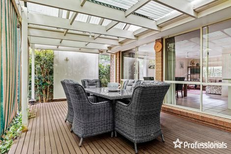 Property photo of 6 Glenbrook Close Mooroolbark VIC 3138
