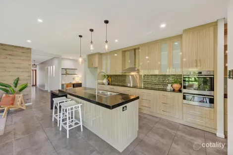 Property photo of 178 Howlett Street Currajong QLD 4812