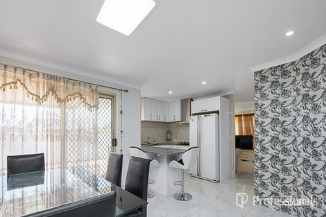 Property photo of 2 Paskett Place Maddington WA 6109