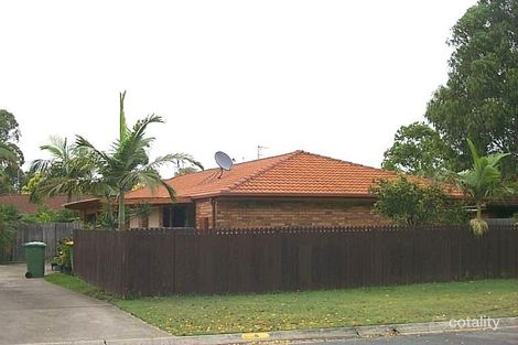 2/6 Stephenson St, Labrador, QLD 4215