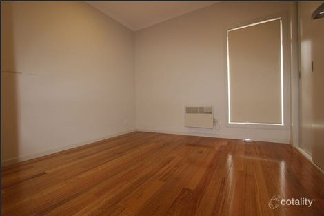 Property photo of 2/632 Elgar Road Box Hill North VIC 3129