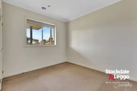 Property photo of 37 Lahinch Street Broadmeadows VIC 3047