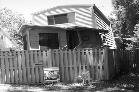 Property photo of 17 Ross Street Coochiemudlo Island QLD 4184