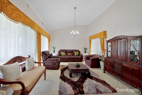 Property photo of 32 Avenell Street Avenell Heights QLD 4670