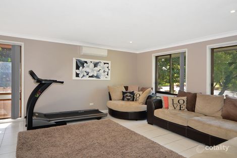 Property photo of 15 Yeovil Drive Bomaderry NSW 2541