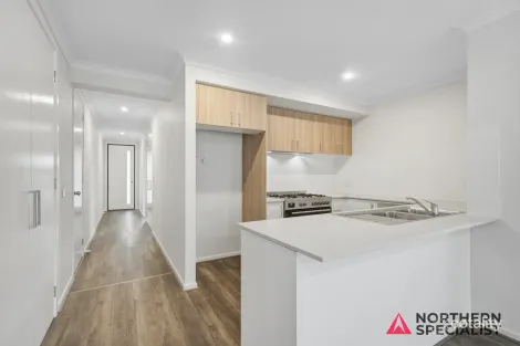 Property photo of 23 Railway Parade Kalkallo VIC 3064