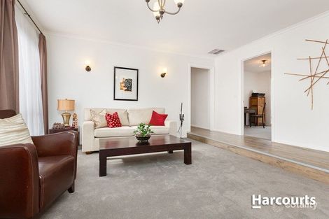 Property photo of 34 Jerilderie Drive Berwick VIC 3806