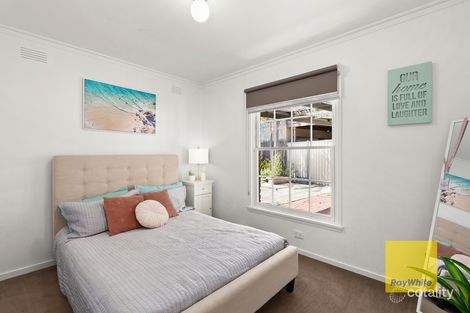 Property photo of 1 Minka Court Marshall VIC 3216